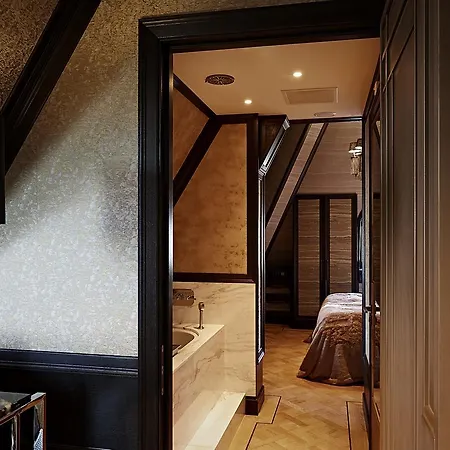 Twentyseven - Small Luxury Of The World 5* Amszterdam
